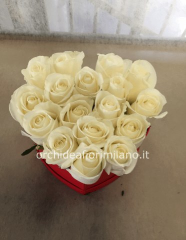 flower box cuore di rose rosse