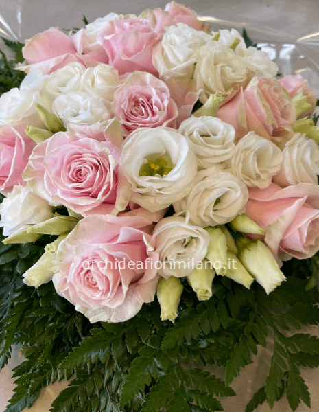 Centrotavola rose (colore a scelta ) e lisianthus